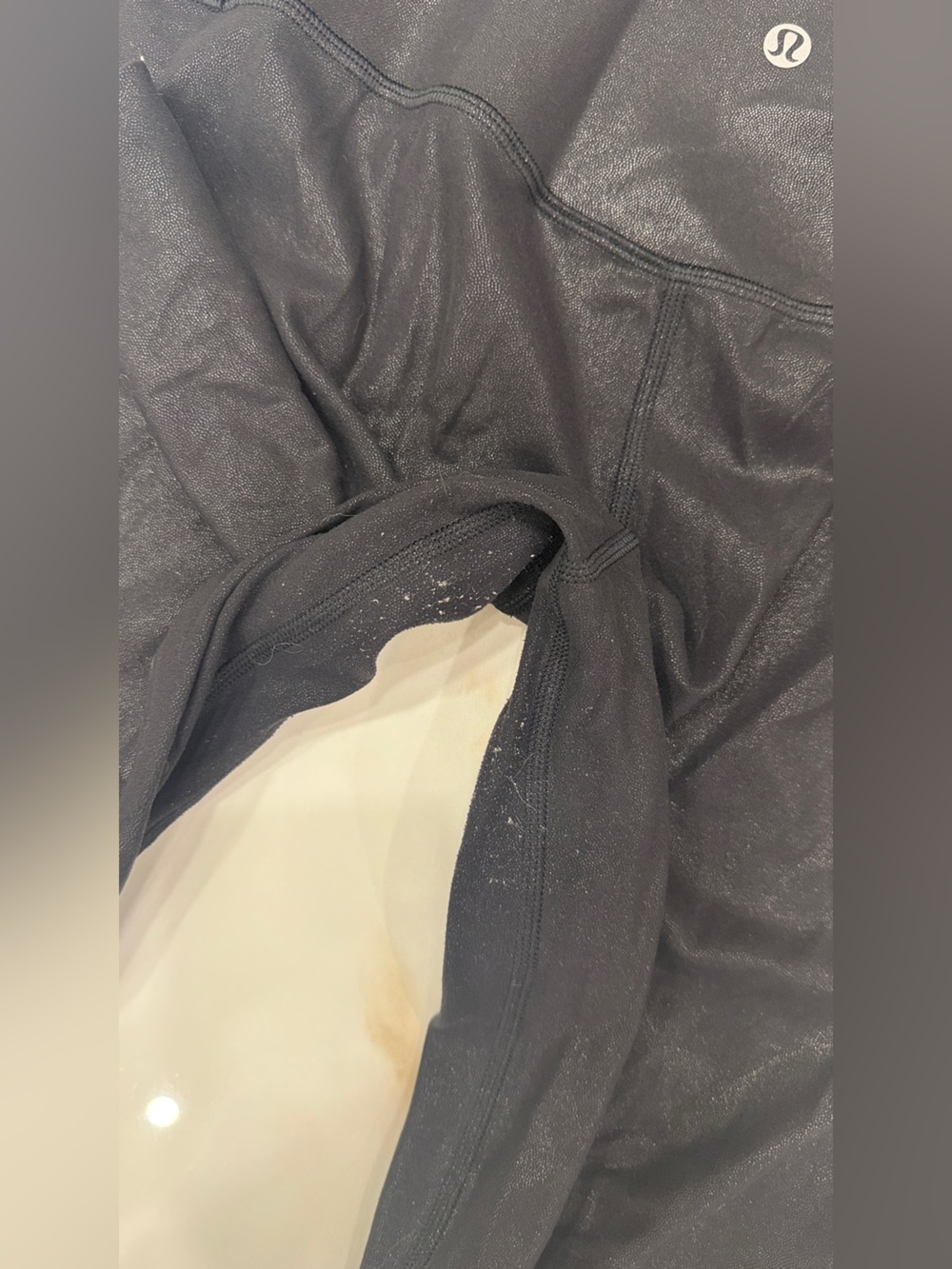 Lululemon Shine Align Leggings - Size 8 - Picture 3 of 5